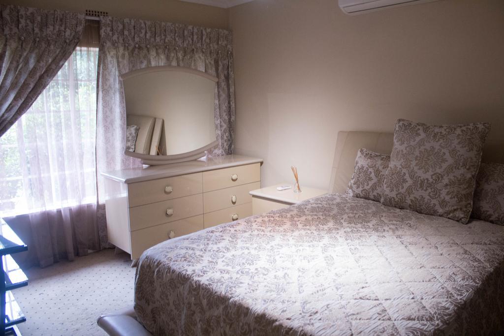 Khuvena Guesthouse Randburg 外观 照片