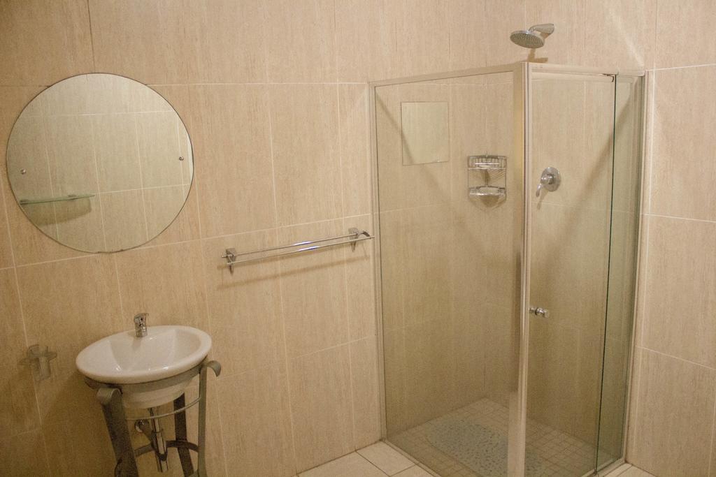 Khuvena Guesthouse Randburg 外观 照片
