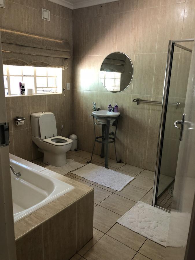 Khuvena Guesthouse Randburg 外观 照片
