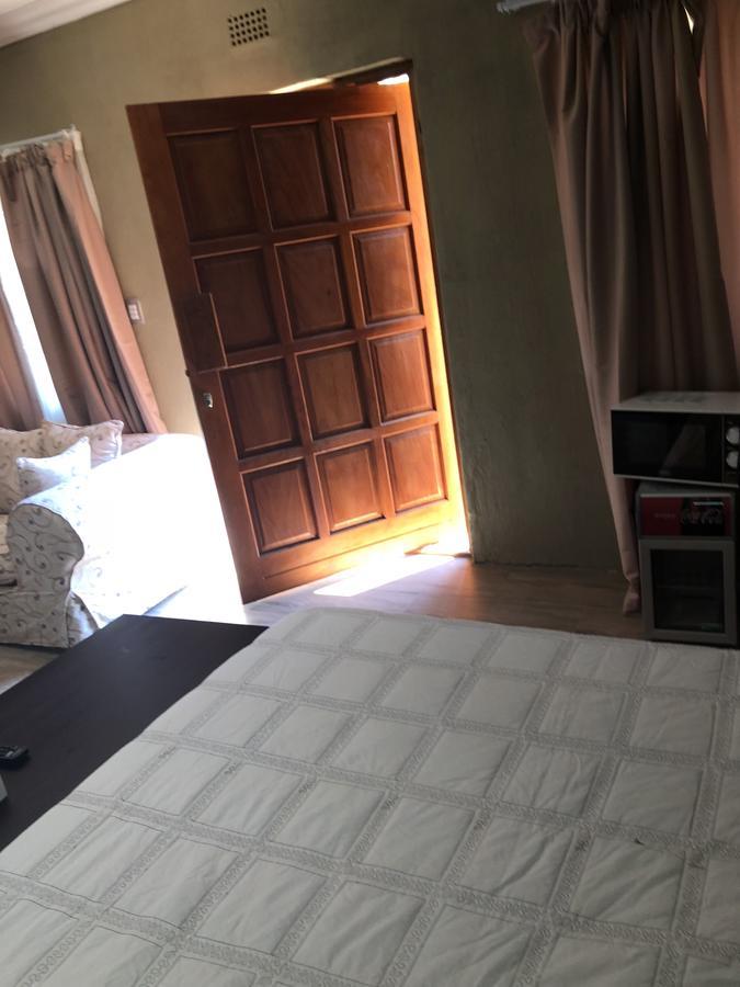 Khuvena Guesthouse Randburg 外观 照片